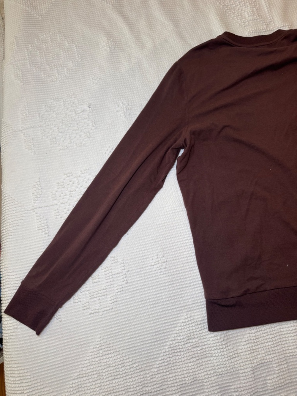 Vuori Men's Pullover Sweater Crew Neck - Picture 6 of 8